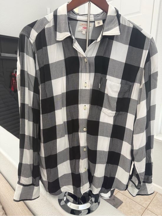 Levi's Tops - Levi's Women’s Boyfriend Black and White Buffalo Plaid Button-Down Shirt, Large